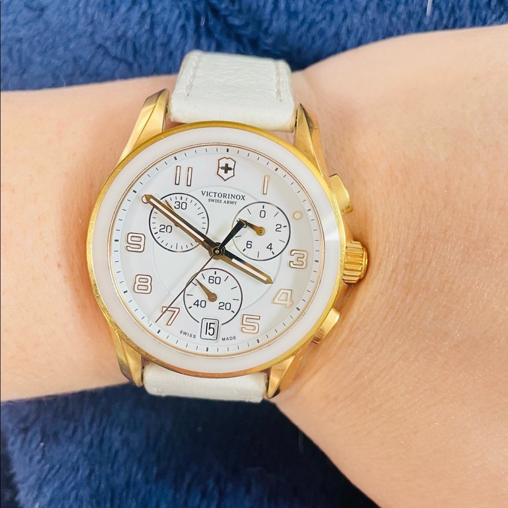 Victorinox swiss army chronograph leather dial watch